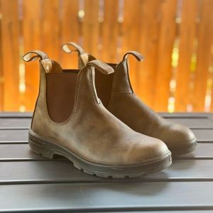 WOMEN'S CLASSICS
CHELSEA BOOTS - RUSTIC BROWN